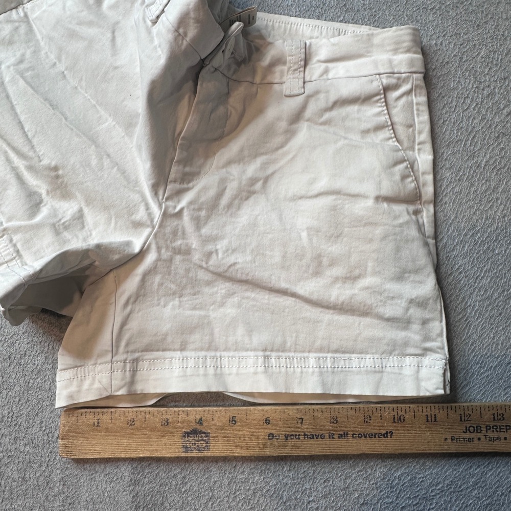 Magellan Outdoors Shorts Womens 2 White Chino Hiking Casual Stretch Cotton Blend - Picture 8 of 9